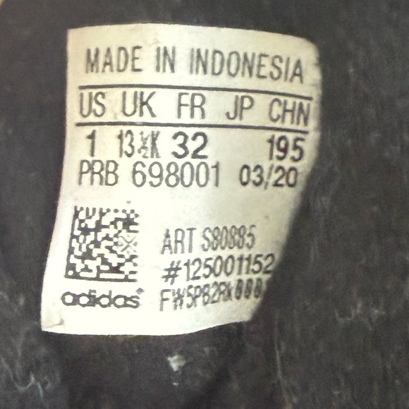 NEVER WORN adidas kids Terrex Snow Cf R.Rdy hiking shoes - Picture 8 of 8